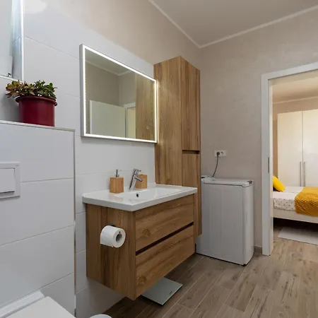 House With A Parking Space - 24274 Vakantiehuis